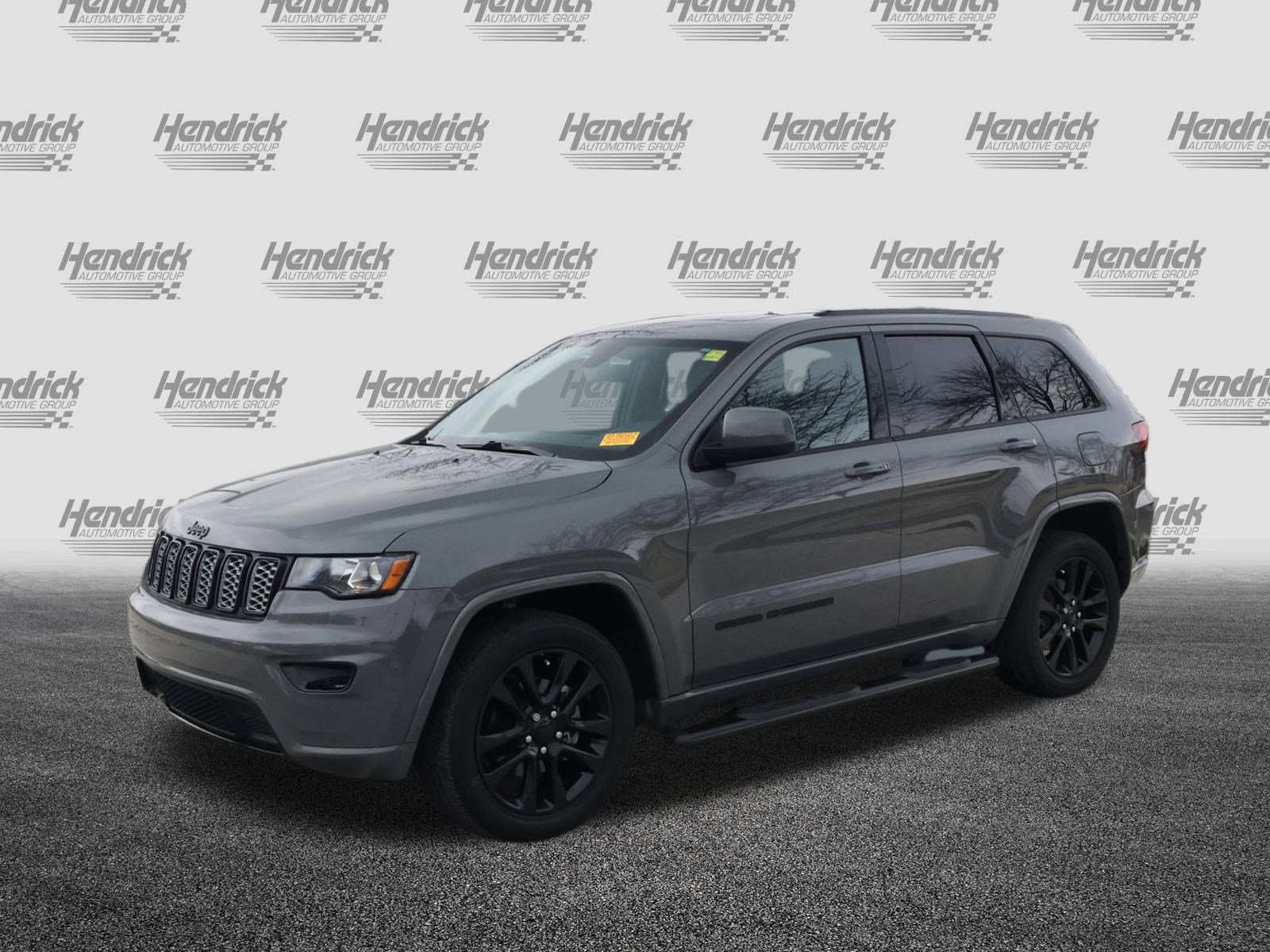 Used 2019 Jeep Grand Cherokee Altitude image 5