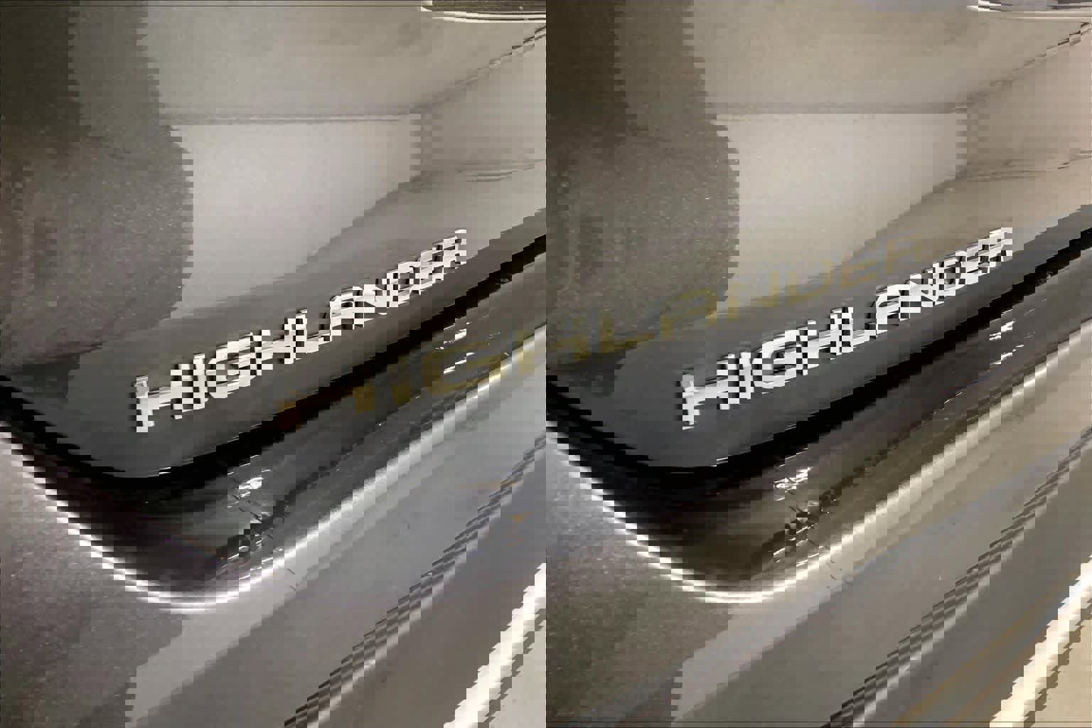 Used 2023 Toyota Highlander XSE AWD/4WD image 29