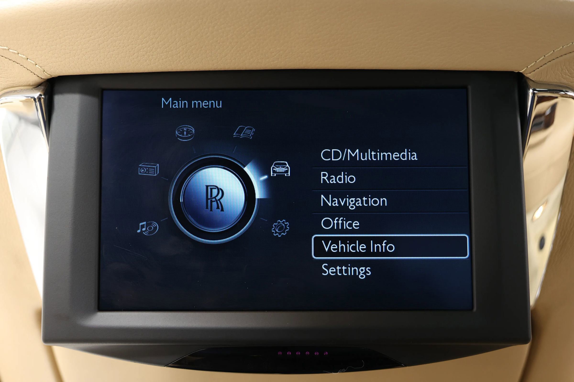 Used 2011 Rolls-Royce Ghost image 65