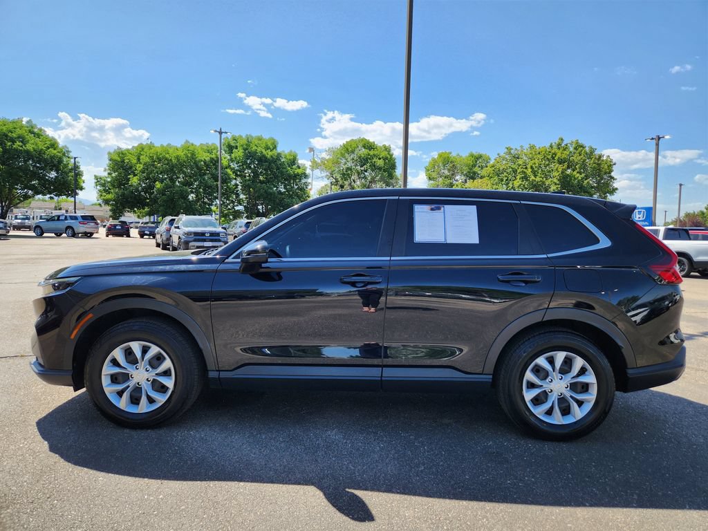 Used 2023 Honda CR-V LX image 4
