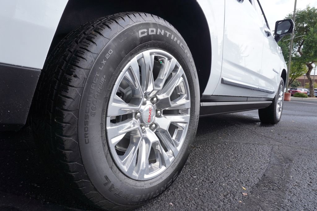 New 2026 GMC Yukon XL Denali w/ Sun & Power Step Package image 6