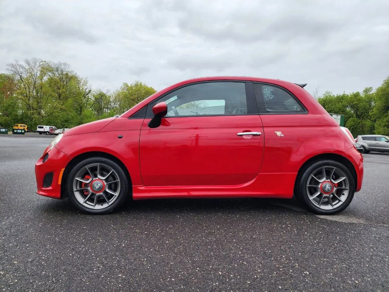 Used 2013 FIAT 500 Abarth w/ Beats Audio Pkg FWD image 1
