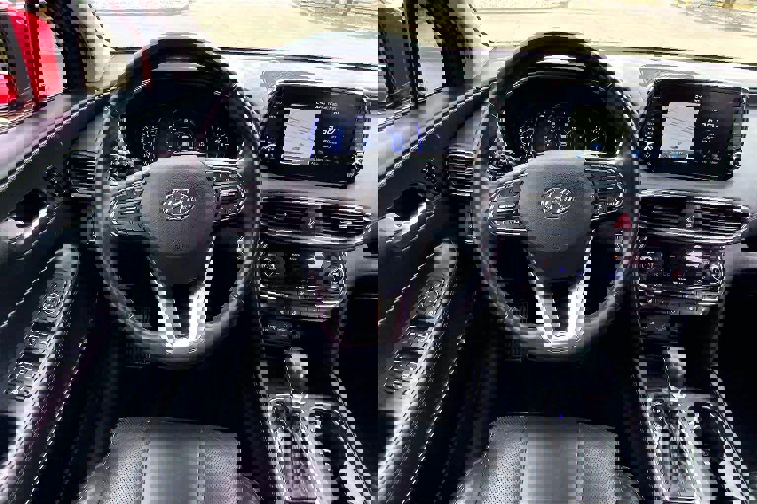 Used 2020 Hyundai Santa Fe Limited image 6