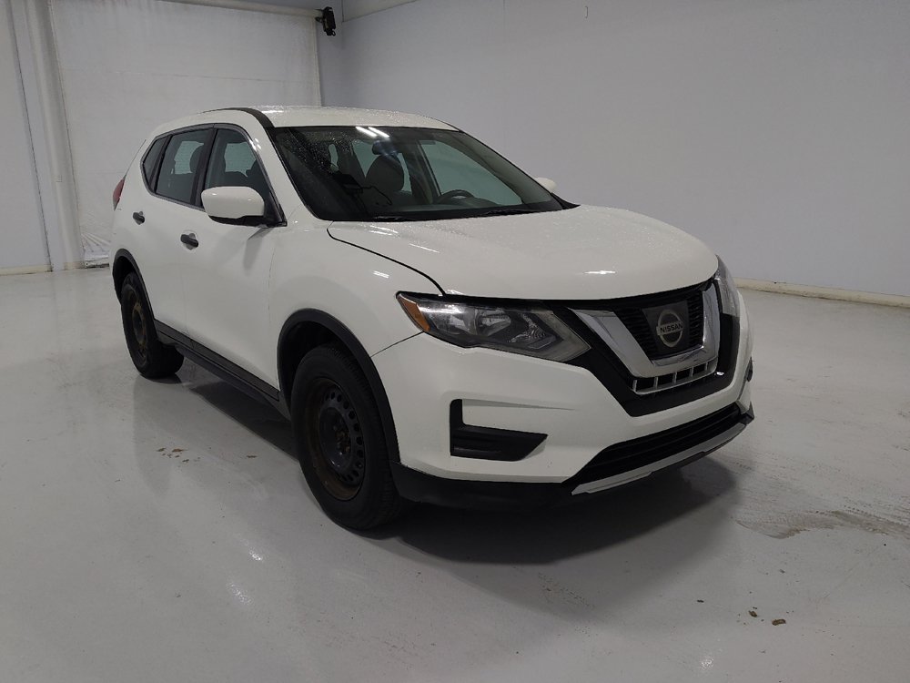Used 2017 Nissan Rogue S AWD/4WD image 13