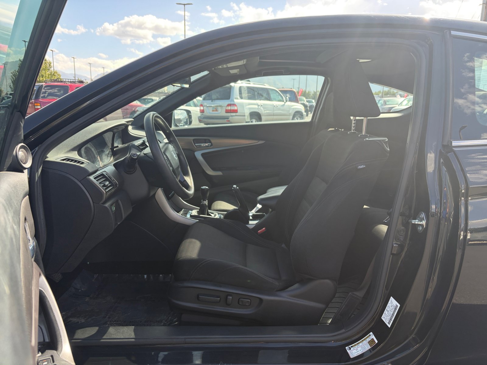 Used 2017 Honda Accord EX image 11