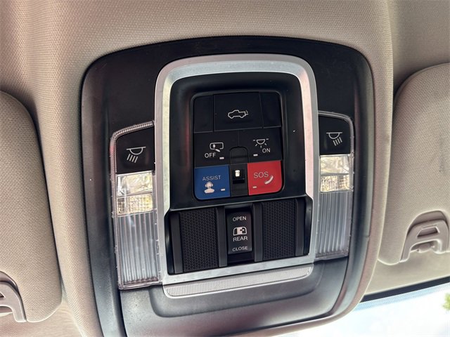 Used 2024 RAM 3500 Laramie image 31