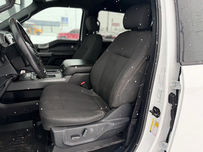 Used 2016 Ford F150 XLT w/ Equipment Group 302A Luxury image 9