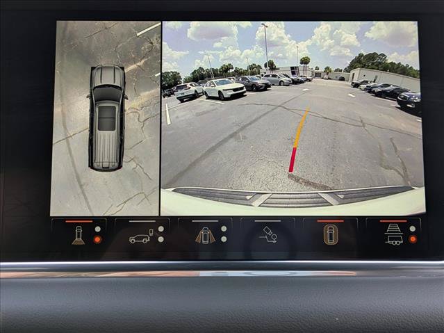 Used 2024 GMC Yukon Denali w/ Advanced Technology Package AWD/4WD image 15