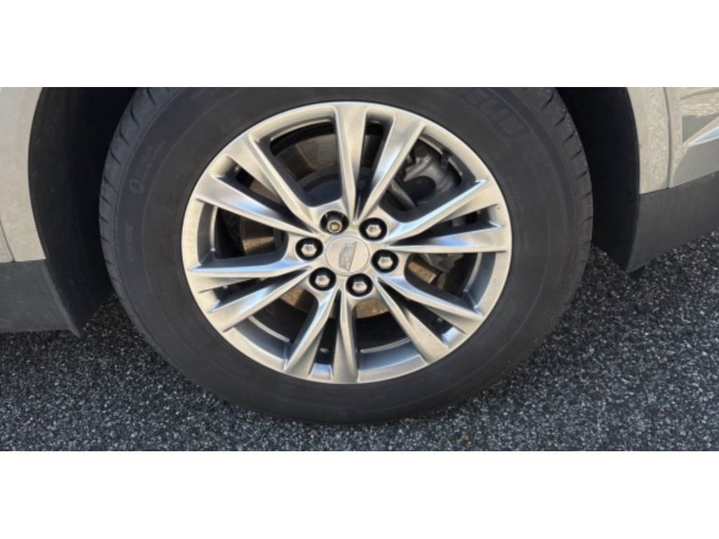 Used 2023 Cadillac XT5 Premium Luxury image 5