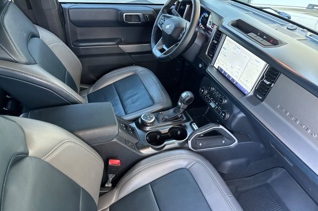 Used 2023 Ford Bronco Outer Banks AWD/4WD image 16