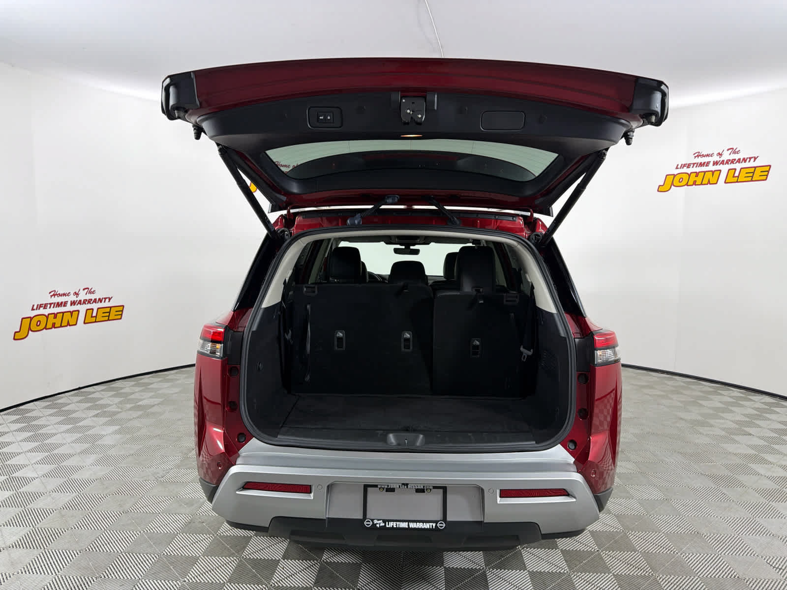 Certified 2024 Nissan Pathfinder SL FWD image 5