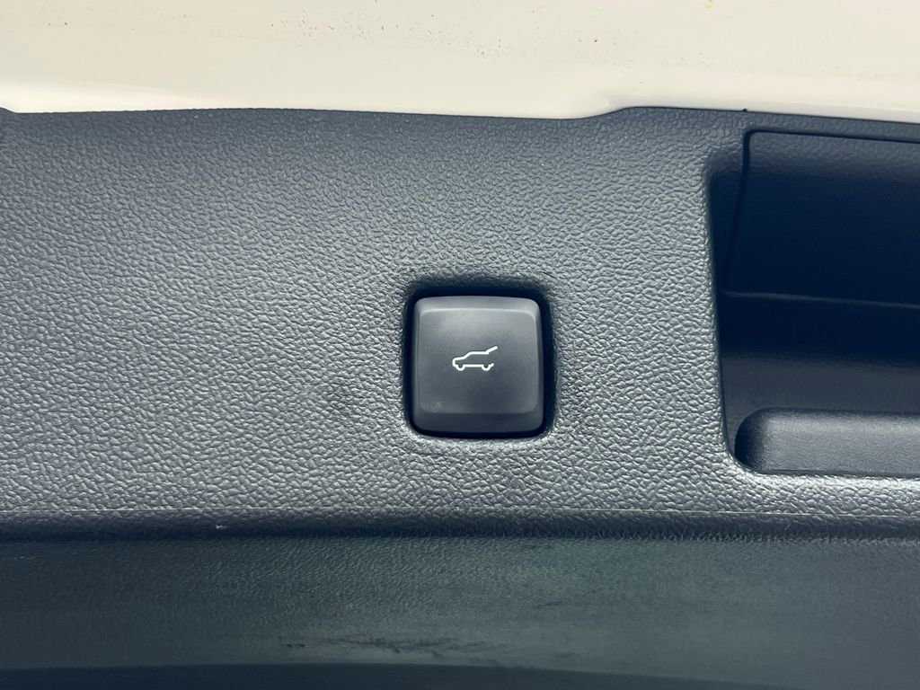 Used 2022 Ford Escape Titanium w/ Titanium Elite Package image 18