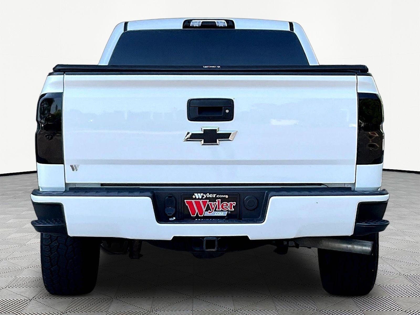 Used 2017 Chevrolet Silverado 1500 LT w/ All Star Edition AWD/4WD image 5