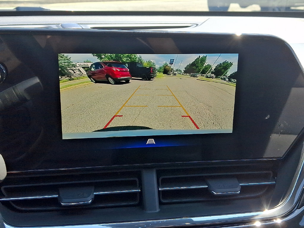 New 2026 Chevrolet Trax RS w/ Sunroof Package FWD image 13
