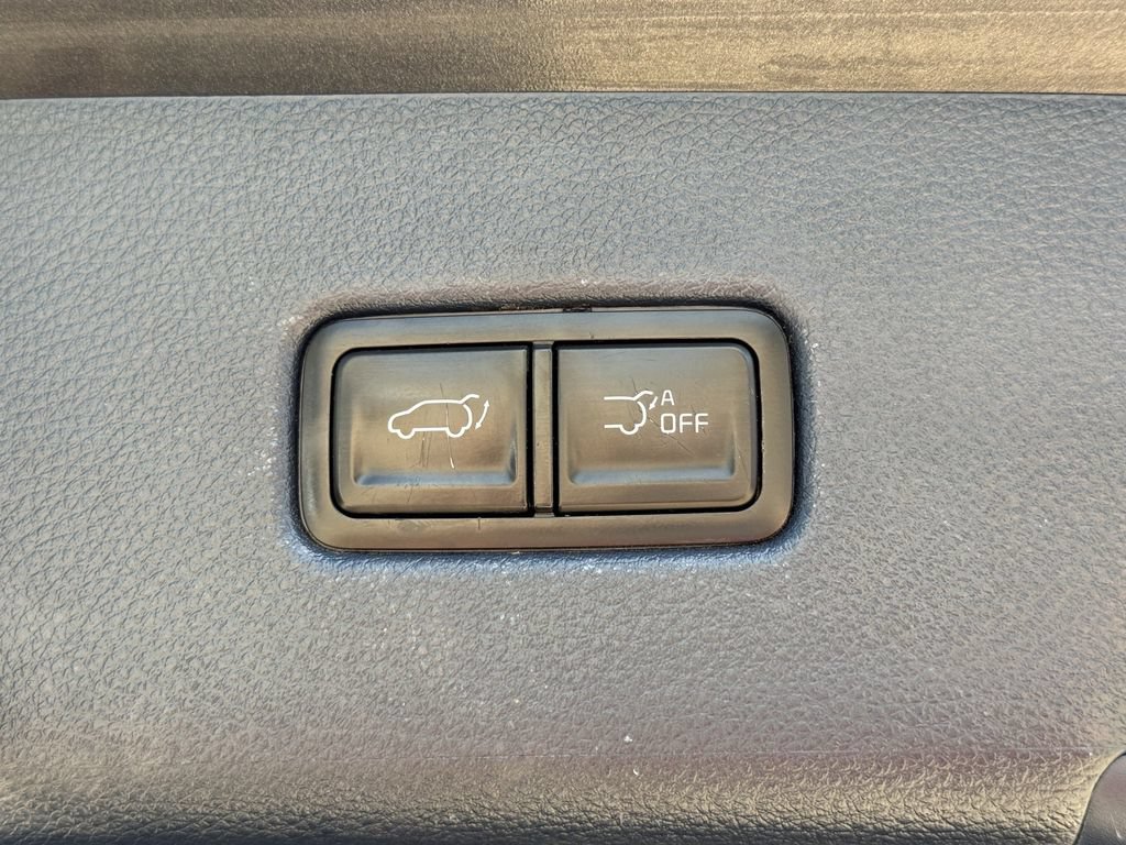 Used 2025 Kia Carnival SX Prestige FWD image 31