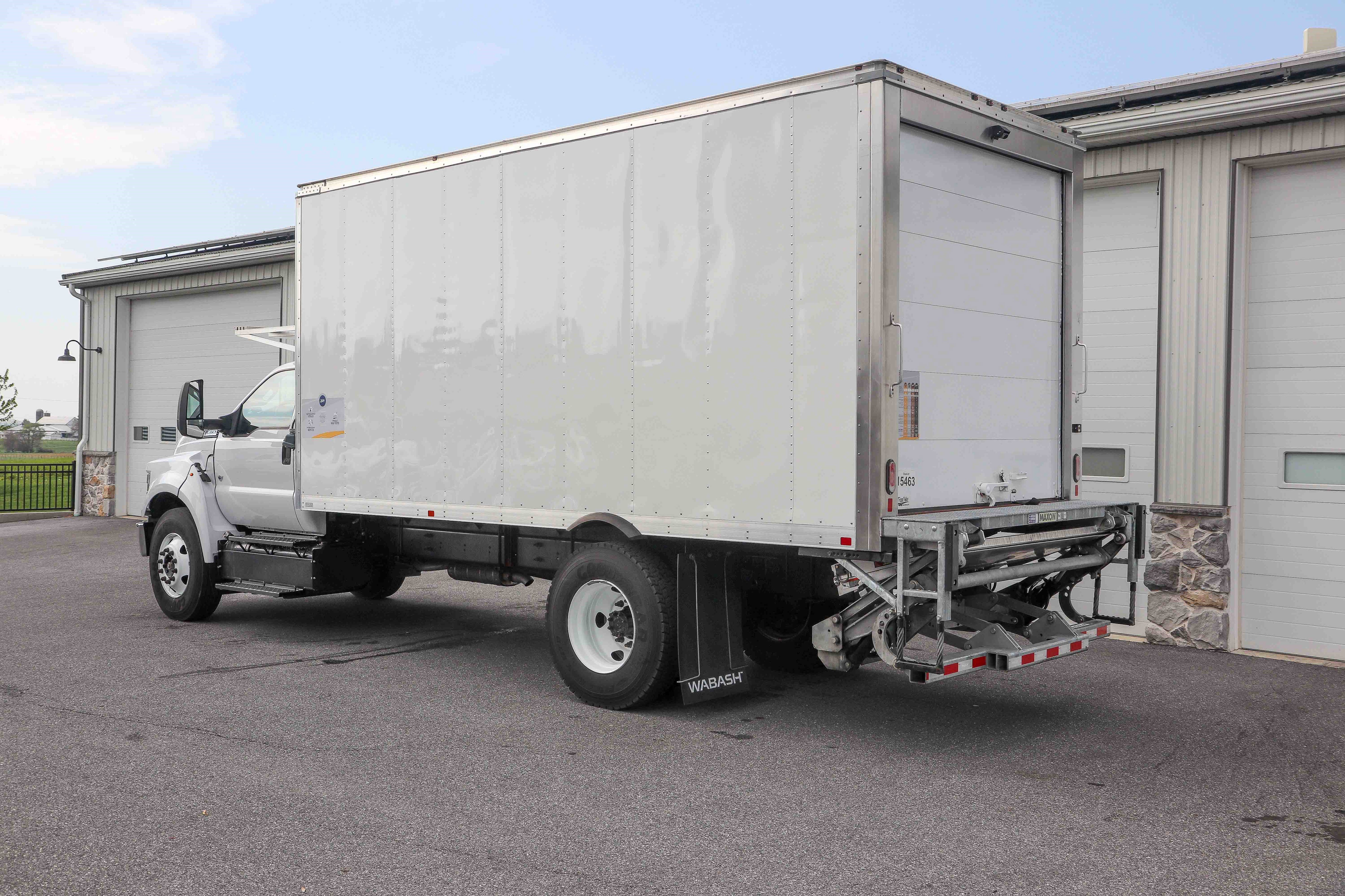 Used 2023 Ford F650 2WD Regular Cab Super Duty image 5