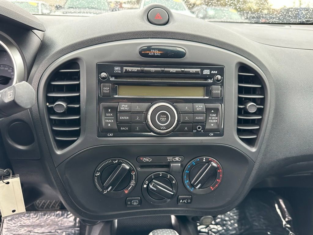 Used 2014 Nissan Juke S image 18