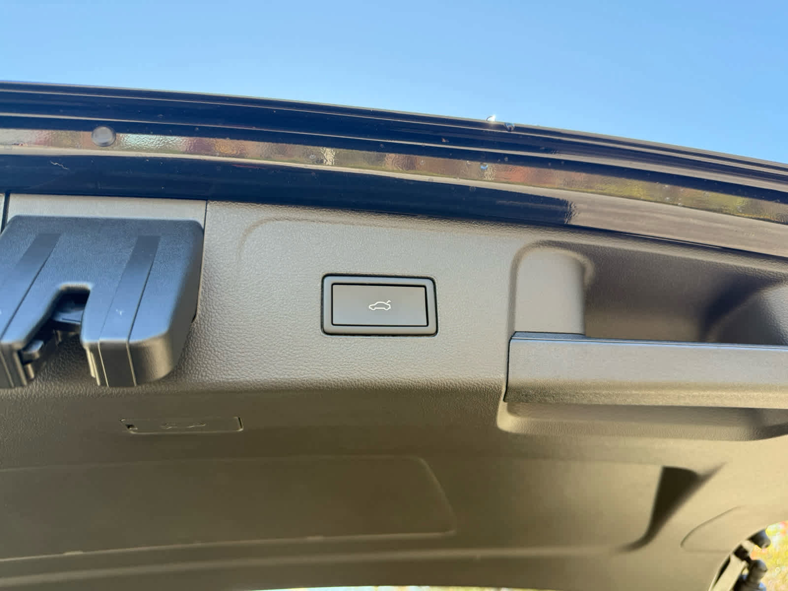 New 2026 Volkswagen Atlas SEL Premium R-Line image 14