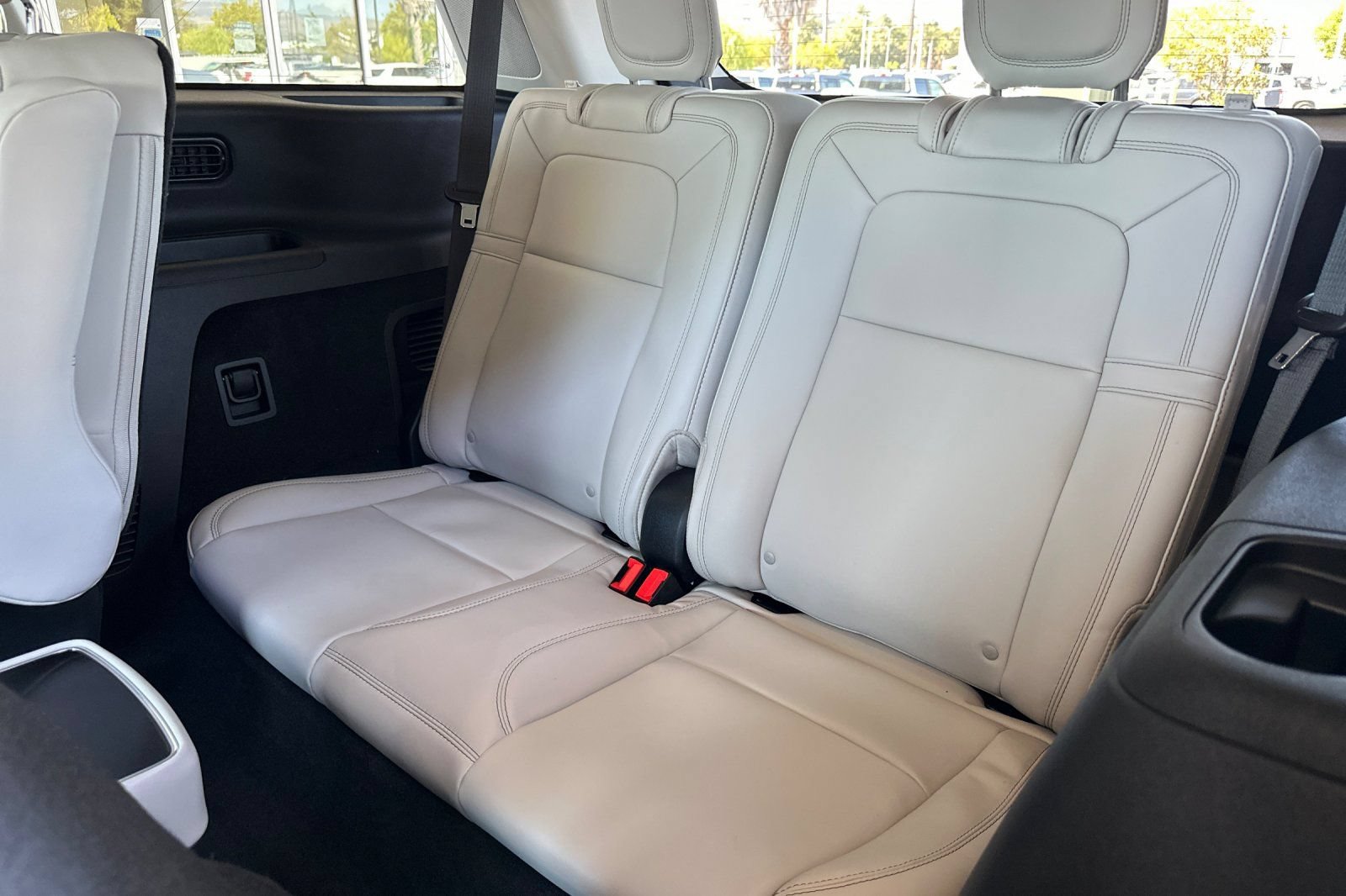 New 2025 Lincoln Aviator Reserve w/ Equipment Group 201A AWD/4WD image 14