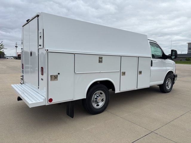 New 2025 Chevrolet Express 3500 w/ Power Convenience Package RWD image 38