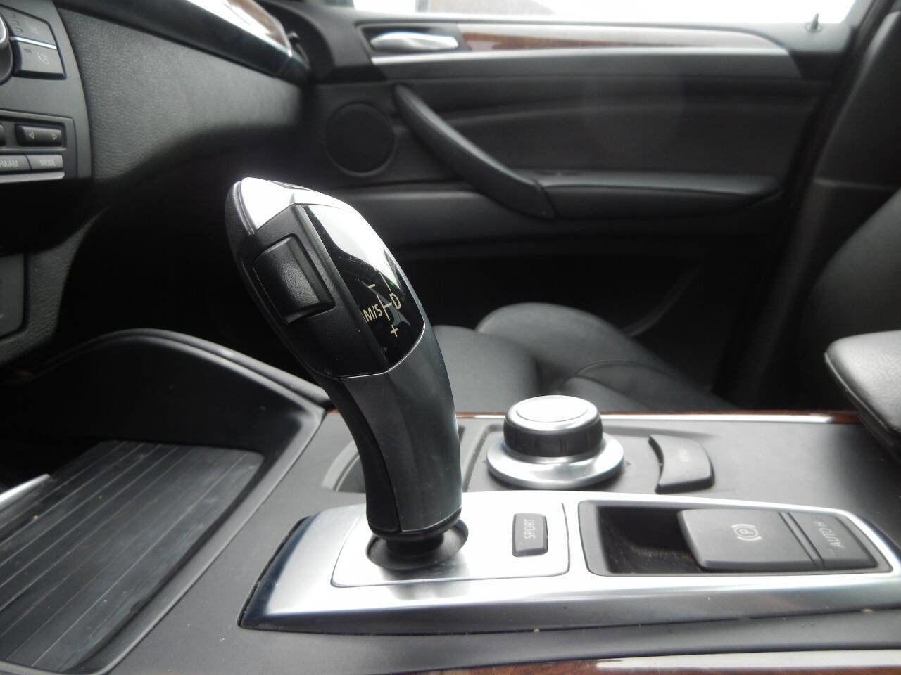 Used 2009 BMW X6 xDrive35i image 42