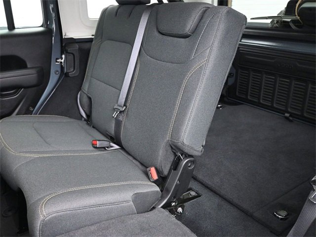 Used 2025 Jeep Wrangler Willys image 32