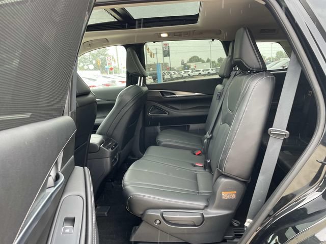 Used 2023 INFINITI QX60 Luxe w/ Vision Package AWD/4WD image 8