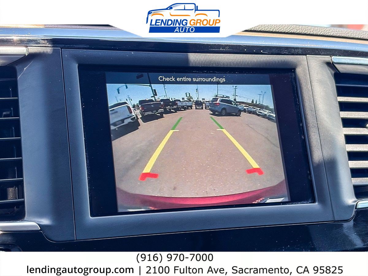 Used 2018 Chrysler Pacifica Touring-L FWD image 23
