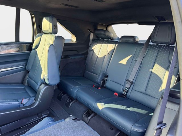 Certified 2025 Cadillac Escalade IQ Luxury 2 w/ LPO, Premium Carpet Package AWD/4WD image 26