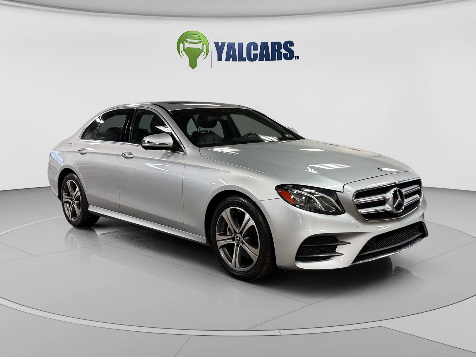 Used 2019 Mercedes-Benz E 300 4MATIC image 7