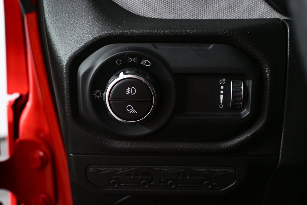 Used 2025 Jeep Gladiator Sport image 8