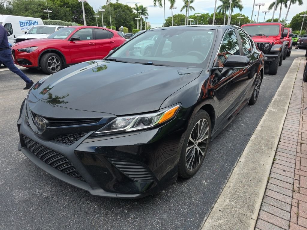 Used 2020 Toyota Camry SE