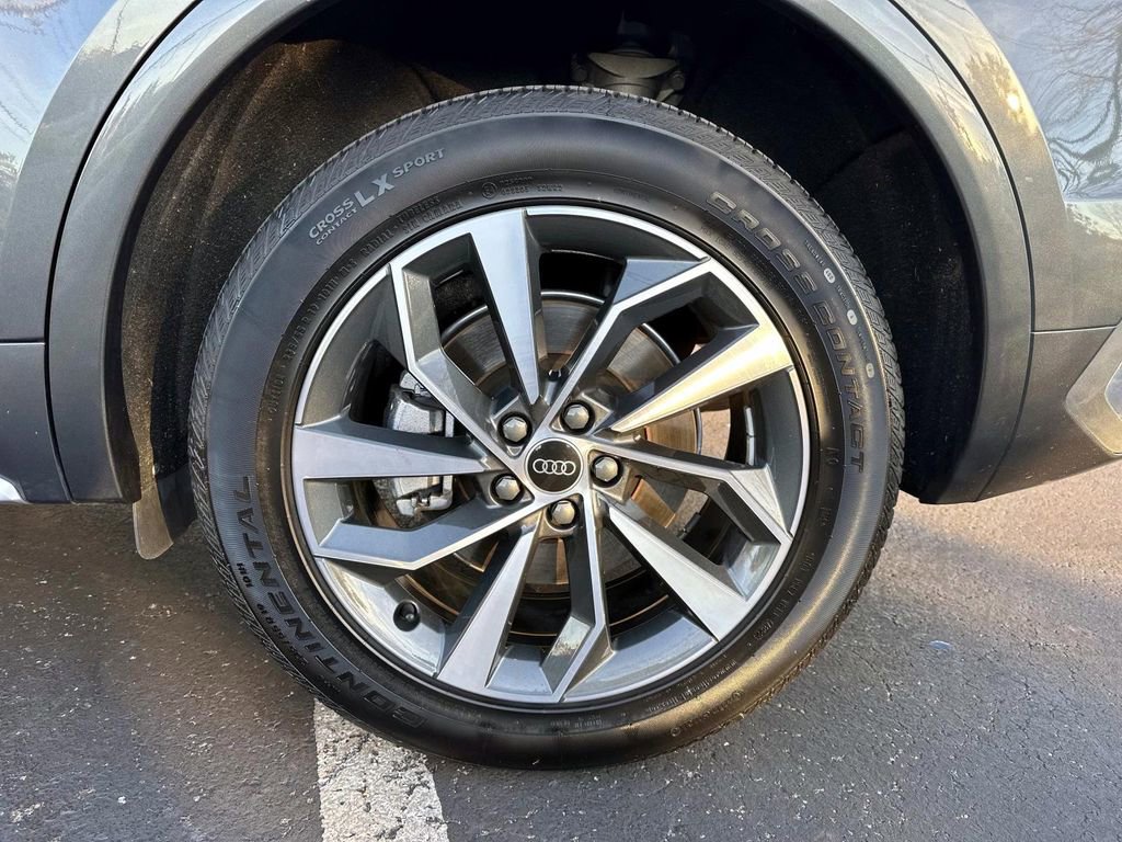 Used 2023 Audi Q5 2.0T Premium w/ Convenience Package image 10