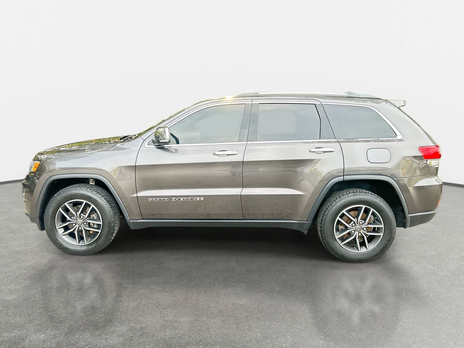 Used 2019 Jeep Grand Cherokee Limited AWD/4WD image 4