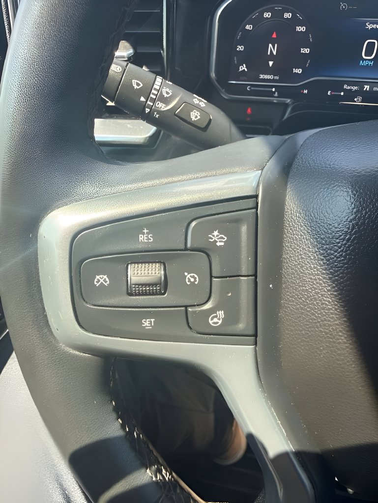 Used 2023 Chevrolet Silverado 1500 LT AWD/4WD image 44