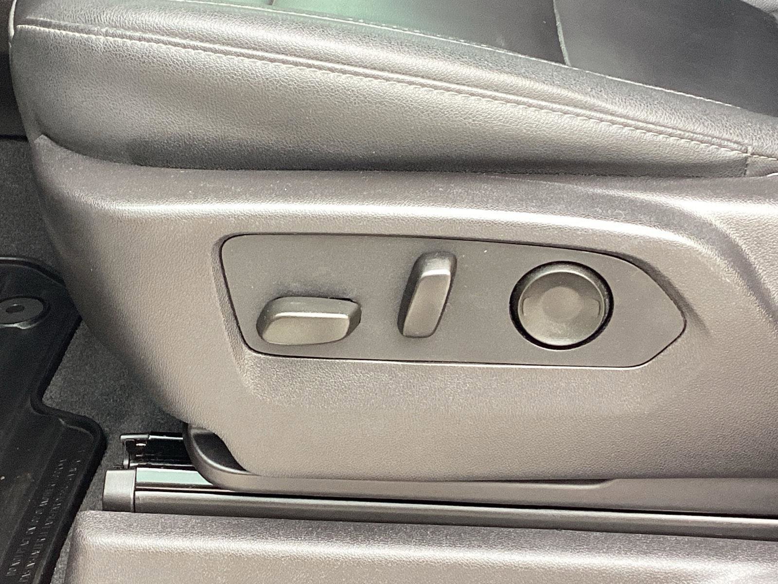 Used 2024 Chevrolet Silverado 1500 RST w/ Convenience Package II image 16