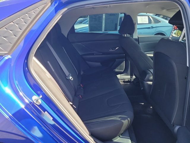 Used 2024 Hyundai Elantra SEL FWD image 9