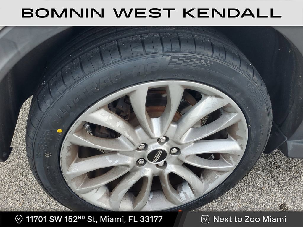 Used 2017 Lincoln MKC Reserve image 9