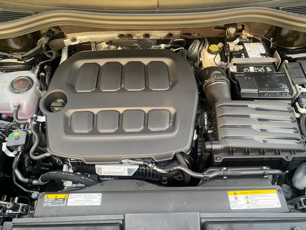 New 2026 Volkswagen Tiguan SE R-Line FWD image 28
