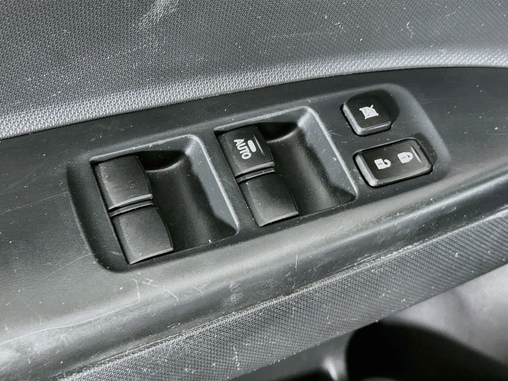 Used 2024 Mitsubishi Mirage ES FWD image 15