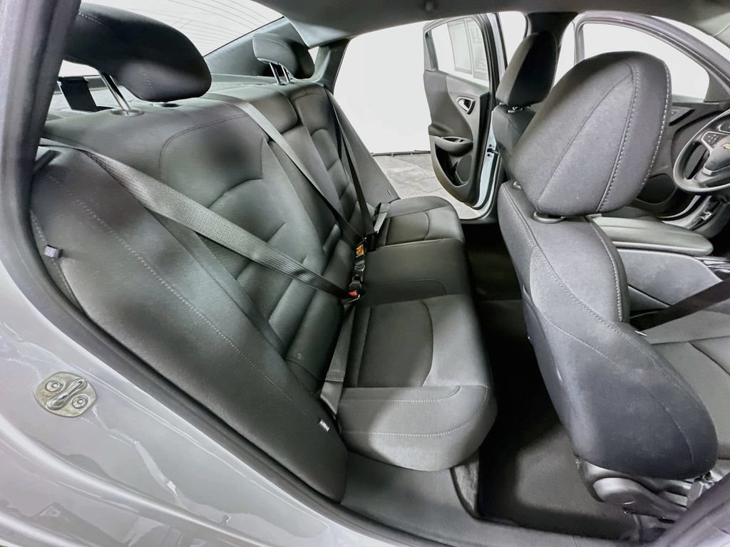 Used 2025 Chevrolet Malibu LT FWD image 11