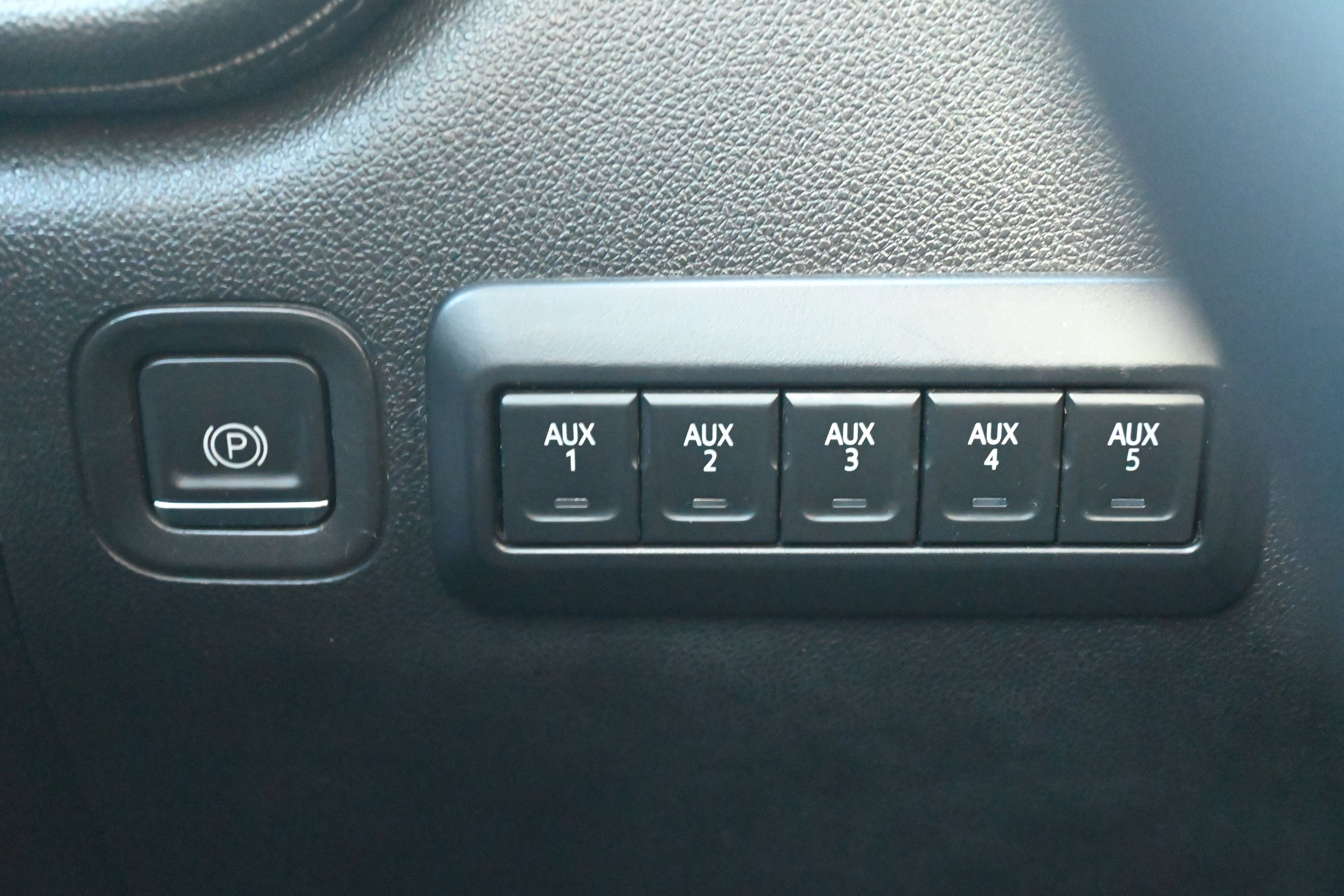 Used 2021 GMC Sierra 3500 SLT w/ SLT Convenience Package image 31