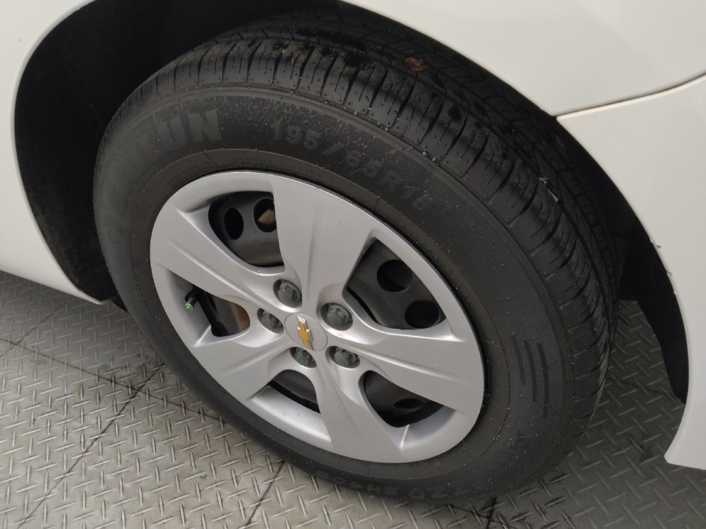 Used 2018 Chevrolet Cruze LS w/ LS Fleet Convenience Package FWD image 31