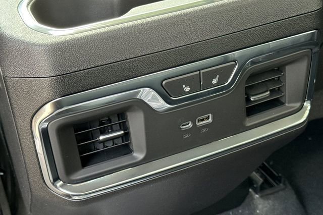 New 2026 GMC Sierra 2500 Denali w/ Denali Reserve Package image 14