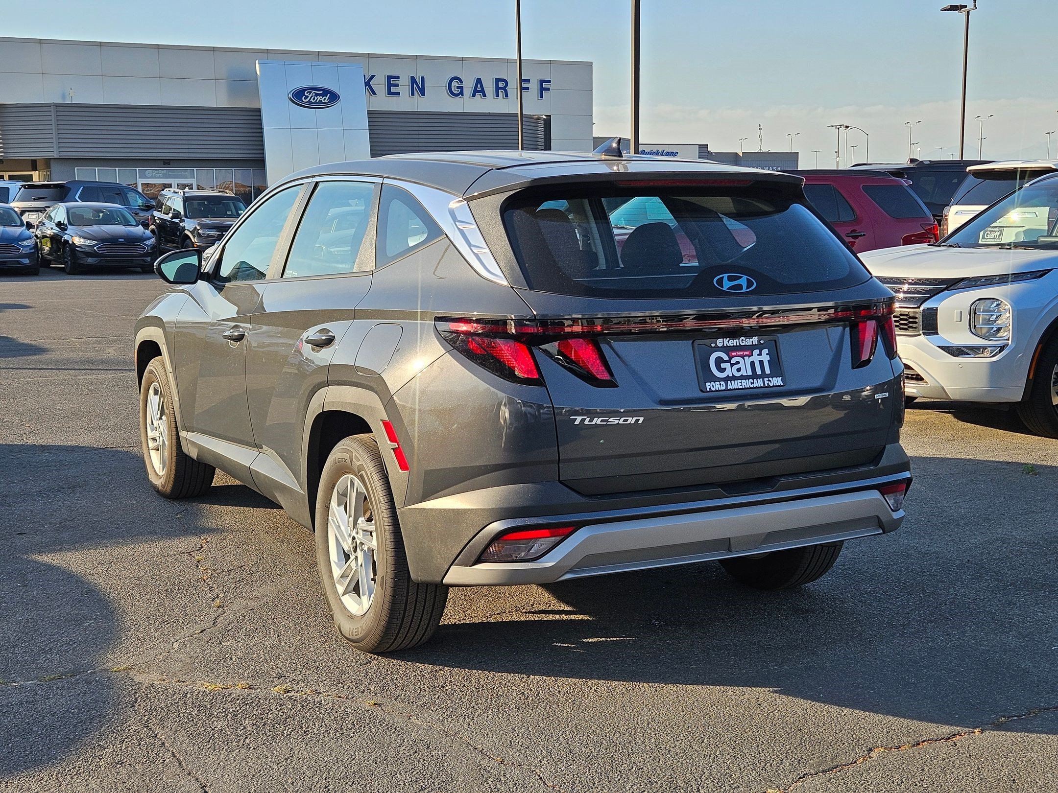 Used 2025 Hyundai Tucson SE AWD/4WD image 8