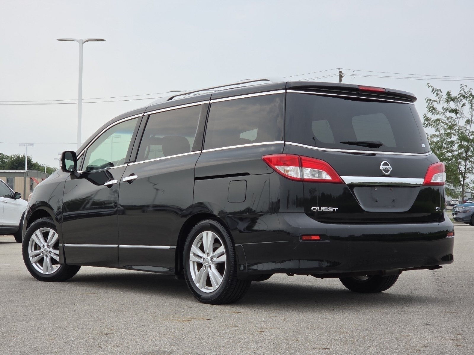 Used 2012 Nissan Quest SL w/ Bose Pkg FWD image 14