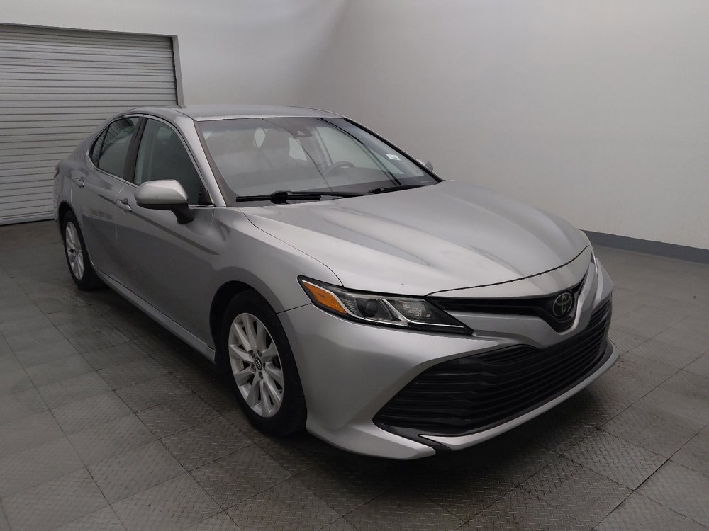Used 2019 Toyota Camry LE image 13
