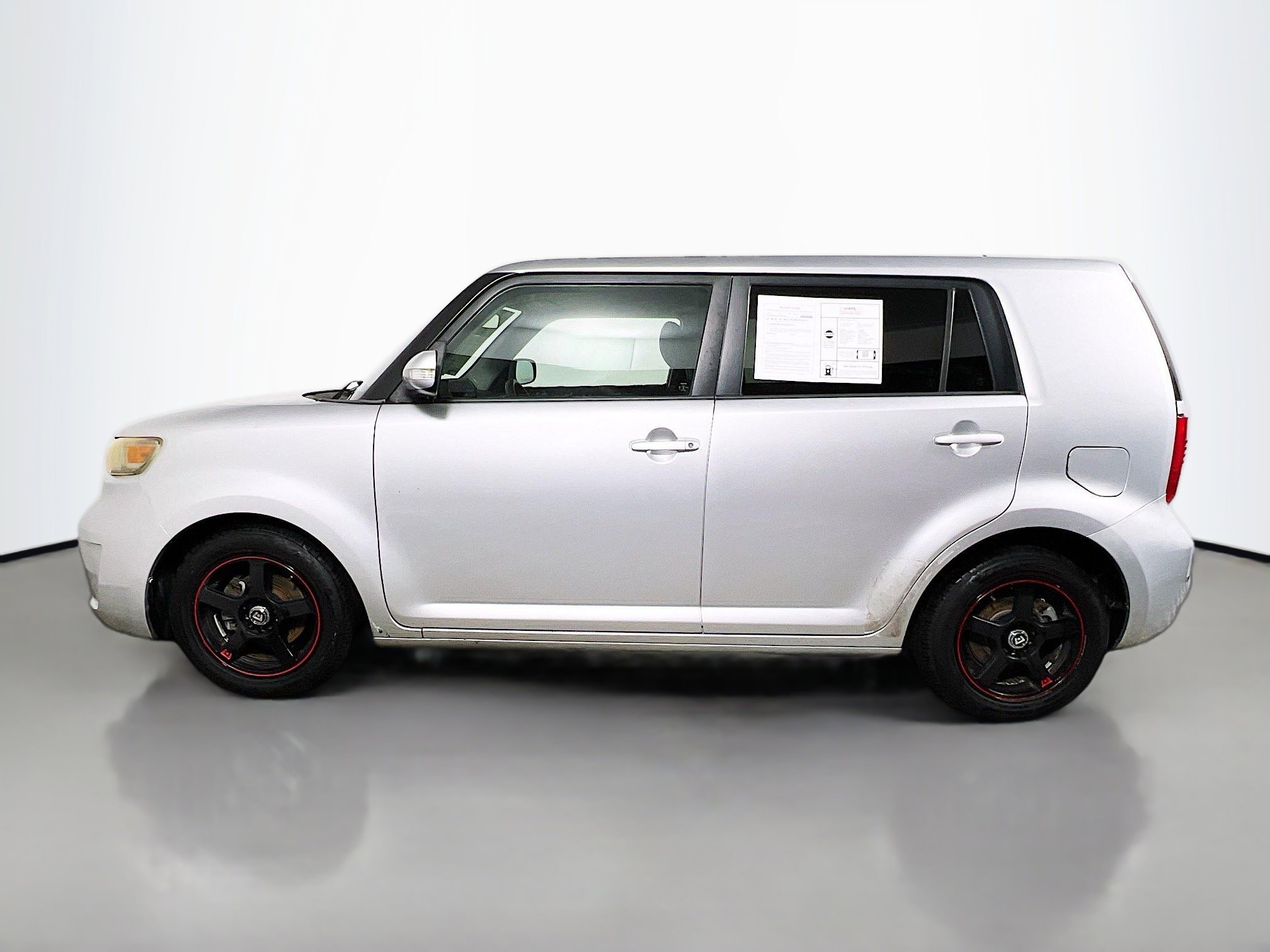 Used 2008 Scion xB image 9