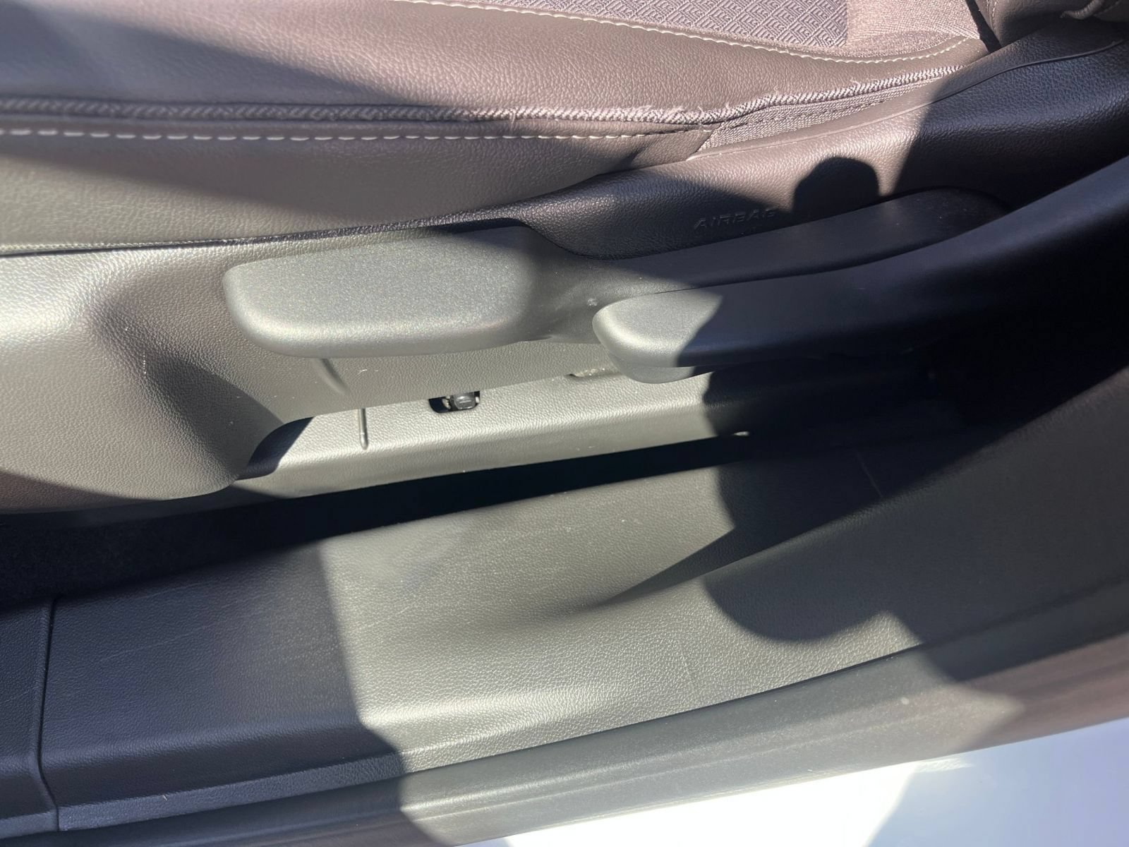 Used 2025 Buick Encore GX Preferred FWD image 21