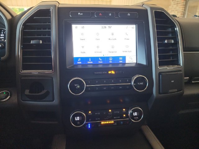 Used 2020 Ford Expedition Max XLT w/ Equipment Group 202A RWD image 18